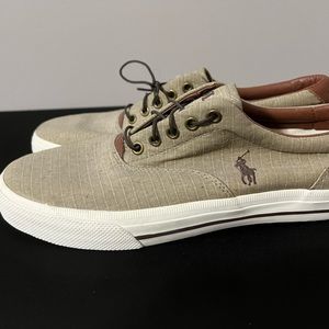 Polo lo sneakers